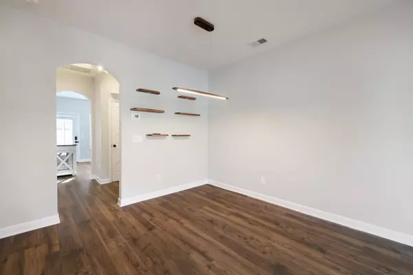 Hendersonville, TN 37075,106 Beignet Aly