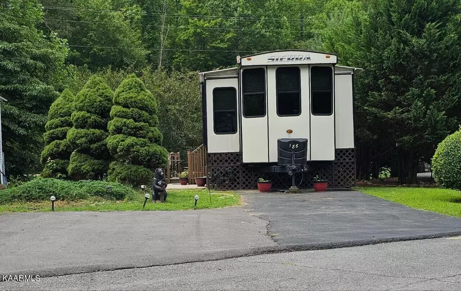 4229 East Pkwy, Gatlinburg, TN 37738