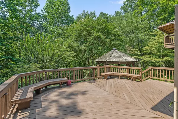 Chattanooga, TN 37421,9316 Royal Shadows Drive