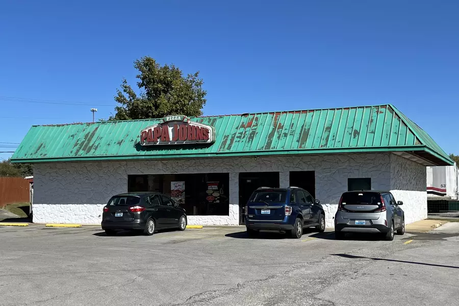 828 N Main St, Franklin, KY 42134