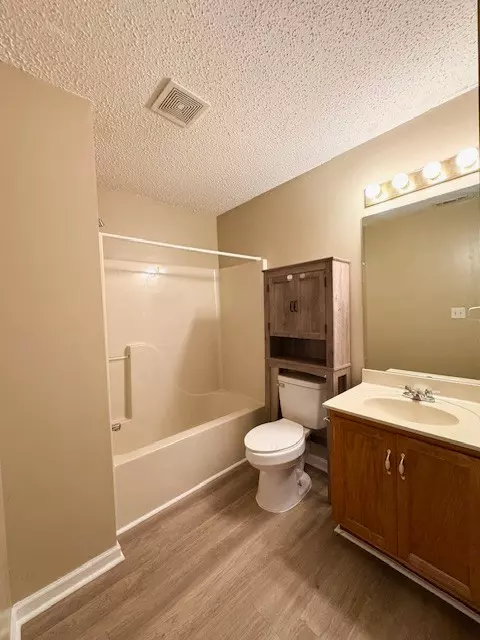 Columbia, TN 38401,600 Mountain Cv