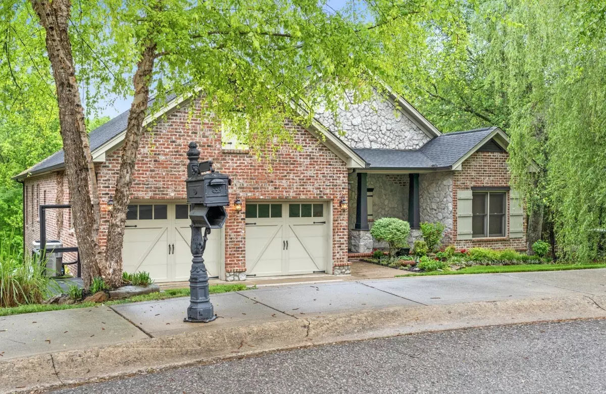 Clarksville, TN 37043,711 Courtland Ave