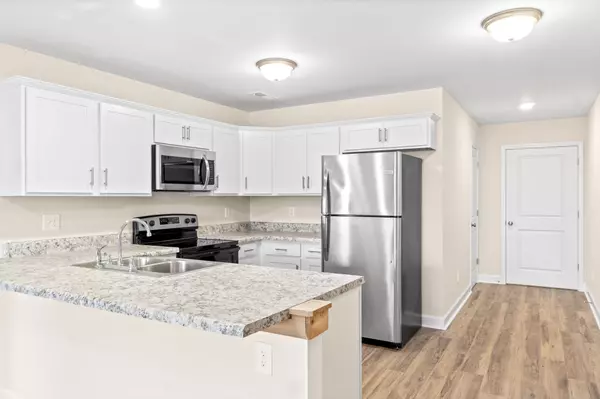 Guthrie, KY 42234,9540 Russellville Rd #C