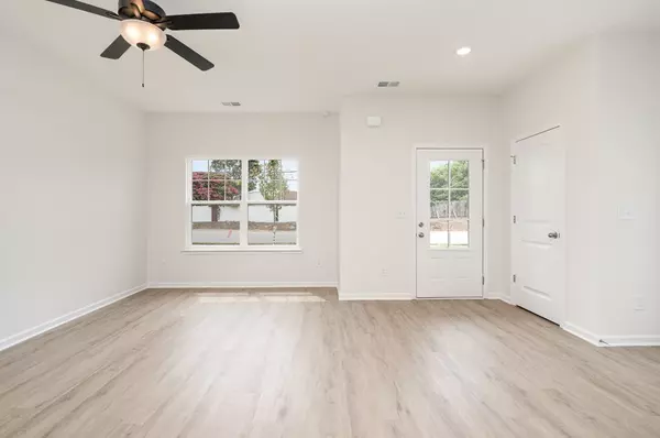 La Vergne, TN 37086,105 Hook and Ladder Lane