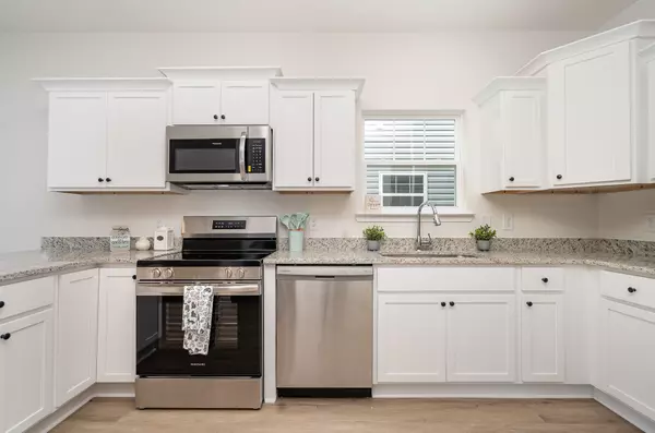 La Vergne, TN 37086,105 Hook and Ladder Lane