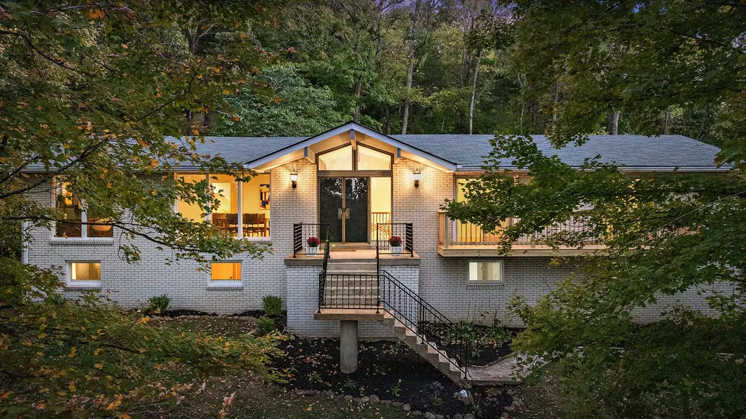 243 Foxboro Dr, Madison, TN 37115