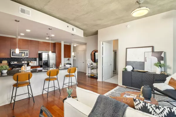 Nashville, TN 37201,301 Demonbreun St #1114