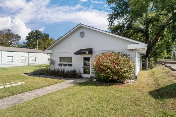 Mcminnville, TN 37110,308 N Spring St