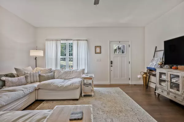 Dickson, TN 37055,1236 N Charlotte St