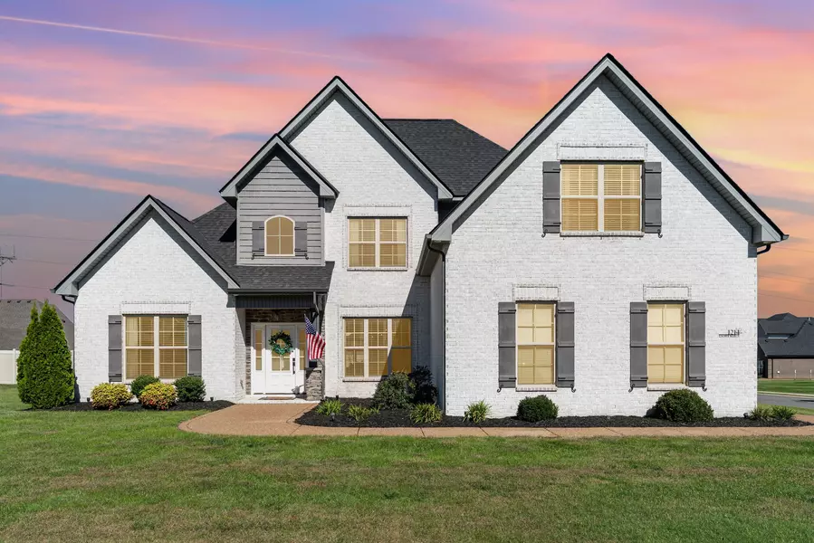 1214 Emmie Reece Dr, Smyrna, TN 37167