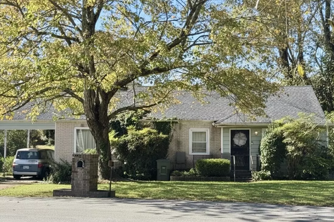 Chattanooga, TN 37404,3002 Saint Paul Street