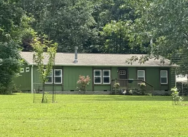 White House, TN 37188,1936 Highway 31 #W