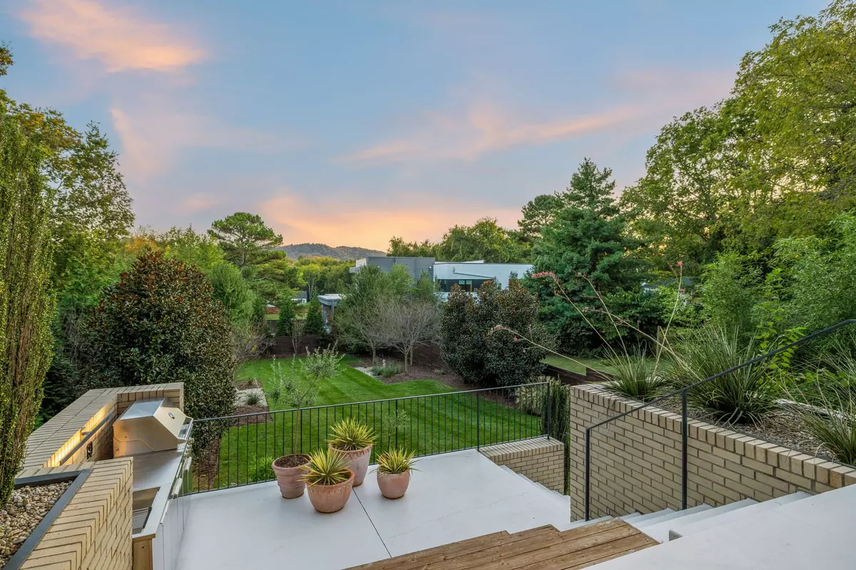 Nashville, TN 37204,937 Glendale Ln