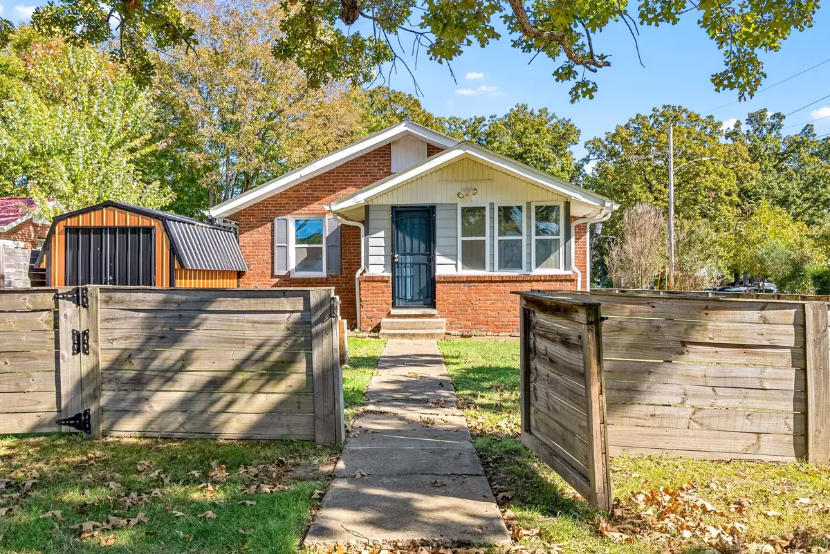 Dickson, TN 37055,202 Parkway #W