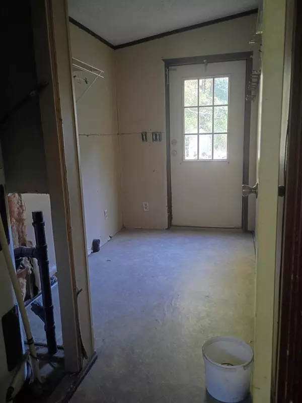 Hornbeak, TN 38232,5636 W Highway 21