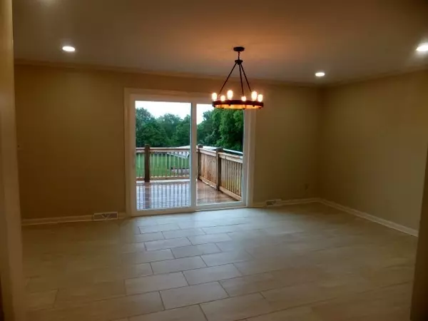 Franklin, TN 37069,472 Franklin Rd