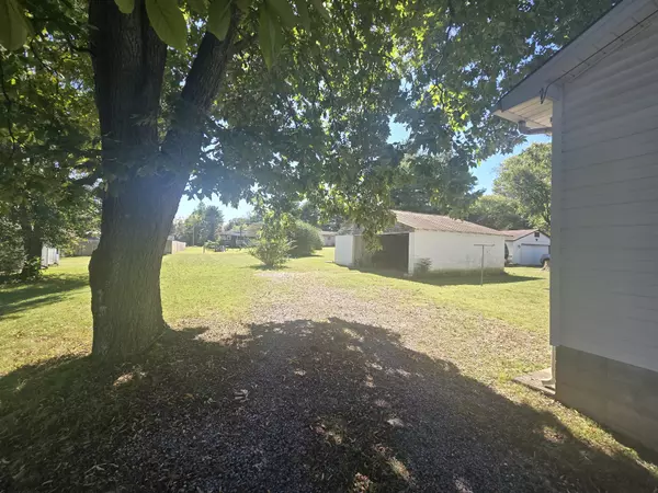 Shelbyville, TN 37160,1404 Cypress St