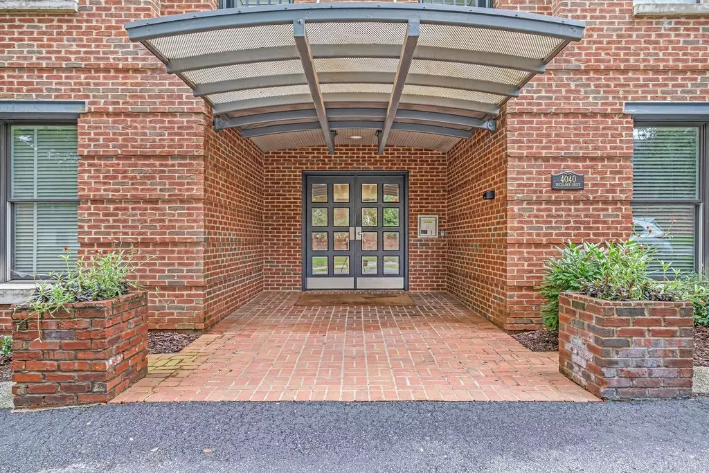 Nashville, TN 37205,4040 Woodlawn Dr #12