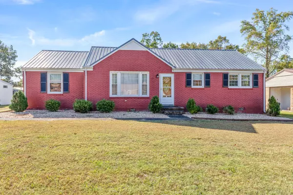 418 Carman Ave, New Johnsonville, TN 37134