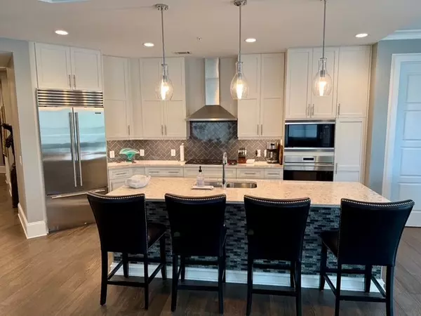 Nashville, TN 37210,20 Rutledge St #108