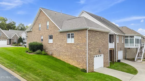 Knoxville, TN 37918,5301 Tazewell Pointe Way