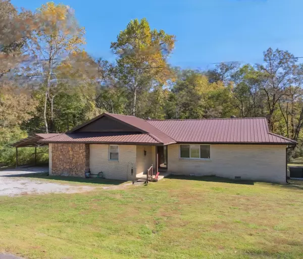 Decaturville, TN 38329,387 Dogwood Dr