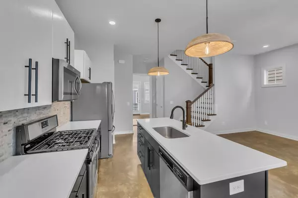 Nashville, TN 37209,1016 Treaty Oaks Dr