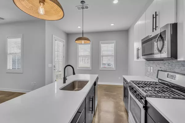 Nashville, TN 37209,1016 Treaty Oaks Dr