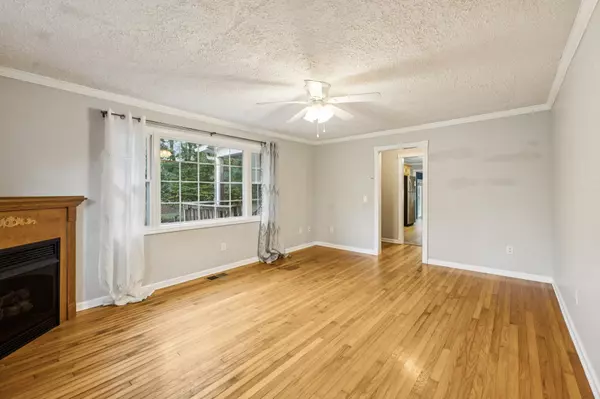 Red Boiling Springs, TN 37150,401 McClure St