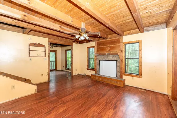 Townsend, TN 37882,358 Boat Gunnel Rd