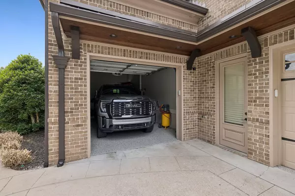 Franklin, TN 37064,2433 Durham Manor Dr