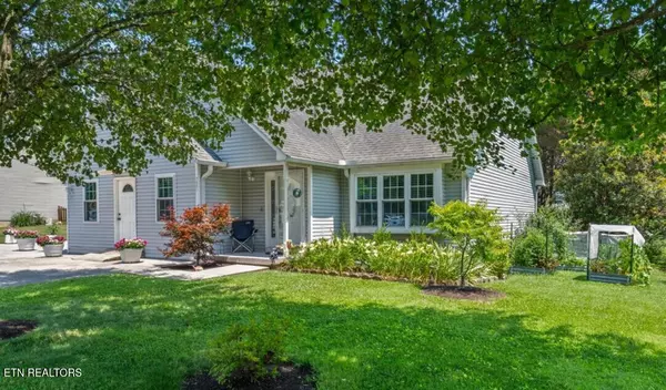 7501 Heumsdale Drive, Knoxville, TN 37924