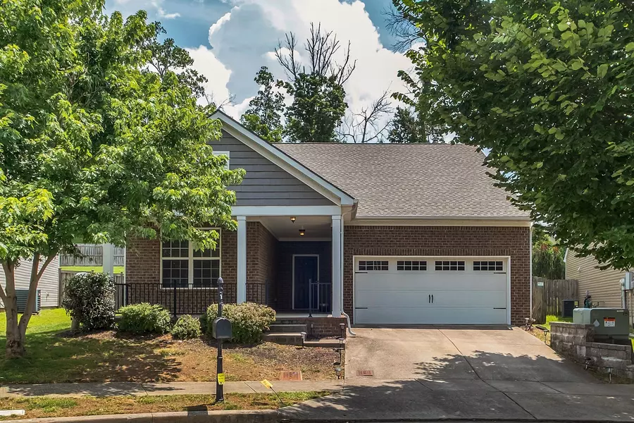 2516 River Trail Dr, Hermitage, TN 37076