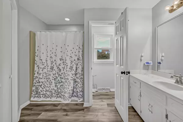 Clarksville, TN 37043,1571 Barrett Dr