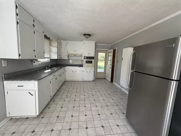 Pleasant View, TN 37146,2622 Church St