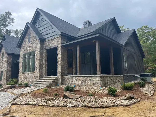 Monteagle, TN 37356,1651 Lake Louisa Loop