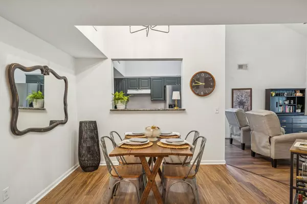 Nashville, TN 37221,6820 Highway 70 #S #209