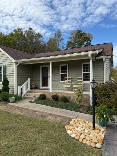 Dickson, TN 37055,1014 Post Oak Dr