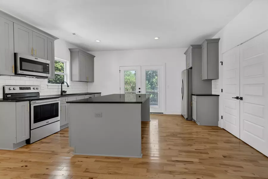 1235 Vultee Blvd, Nashville, TN 37217