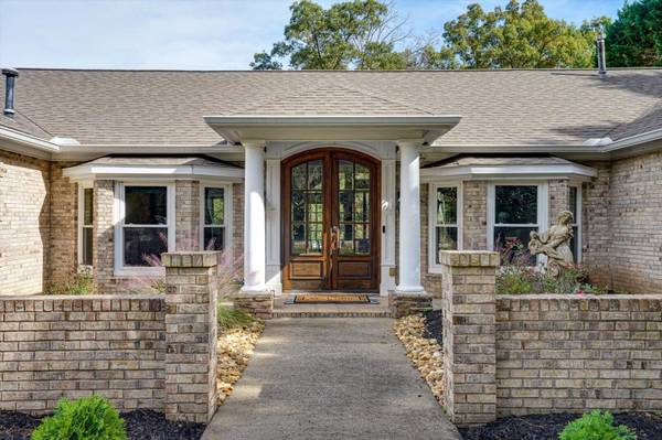 5812 Lake Resort Drive, Hixson, TN 37343