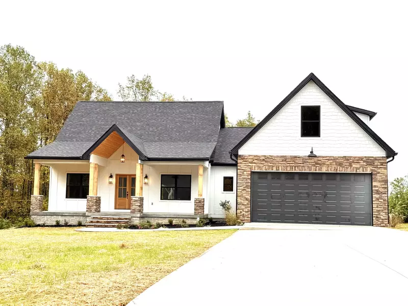 130 Shiloh Ln, Smithville, TN 37166