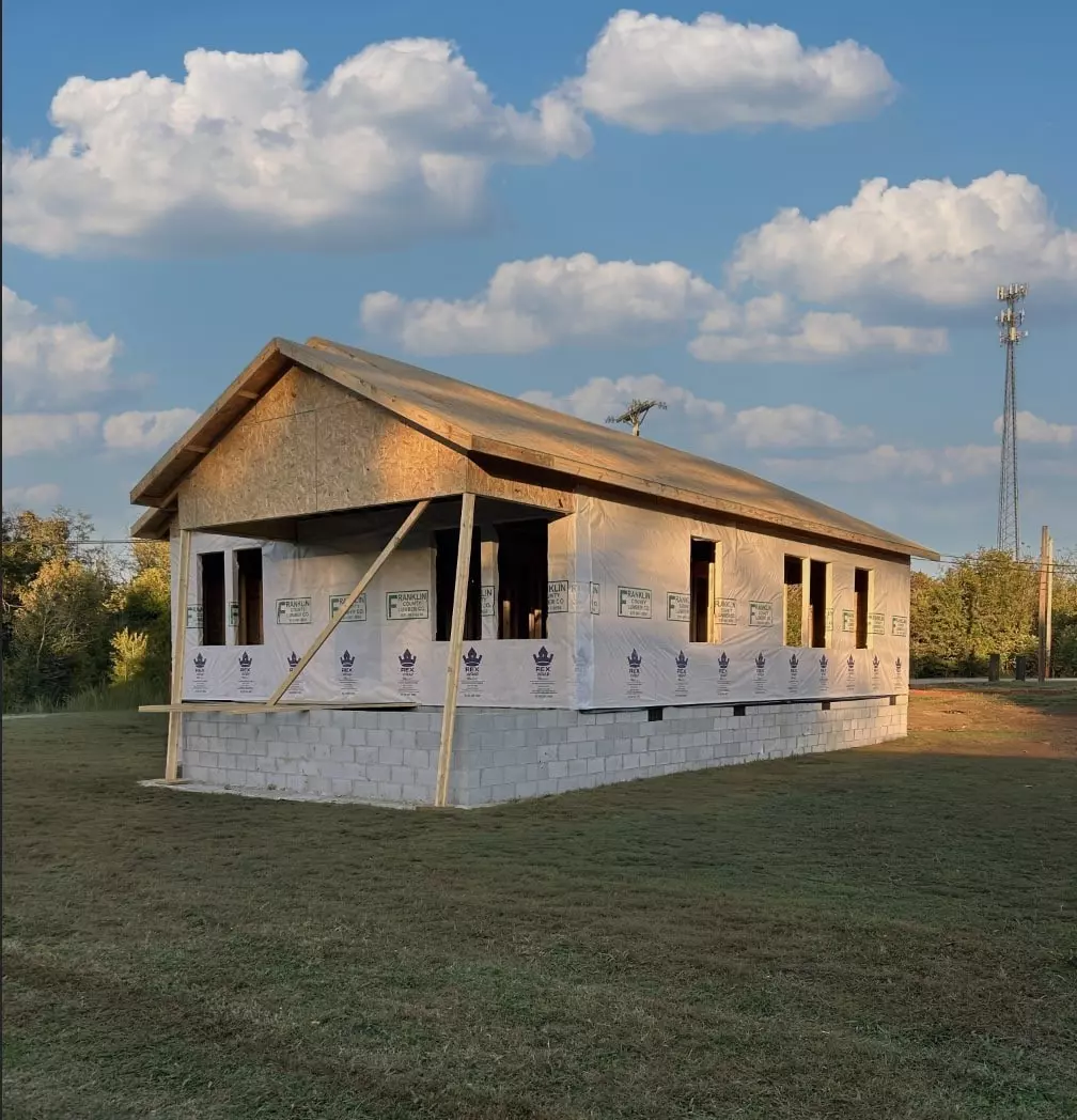 Cowan, TN 37318,125 Front Street N