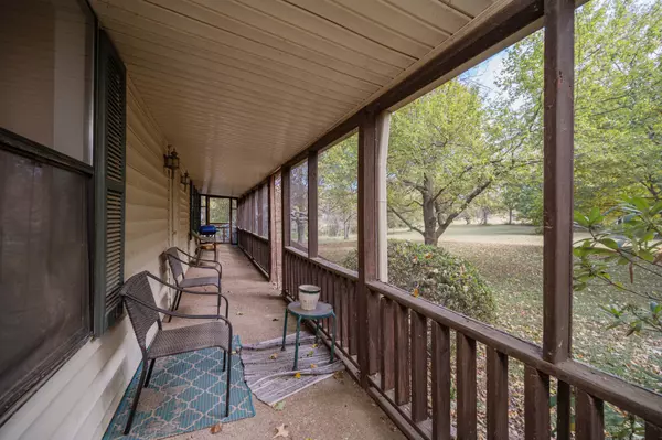 Bethpage, TN 37022,145 Crenshaw Rd