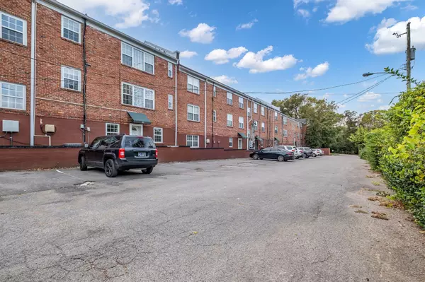 Nashville, TN 37204,1112 Clifton Ln #25