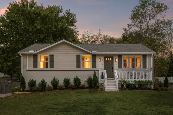 215 Ash Dr, Franklin, TN 37064