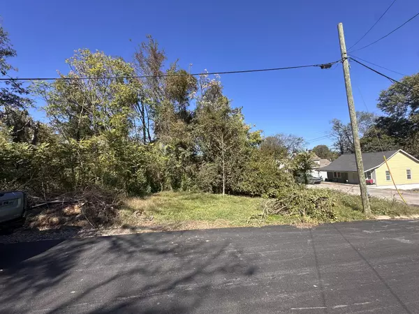 Columbia, TN 38401,812 Woodside St