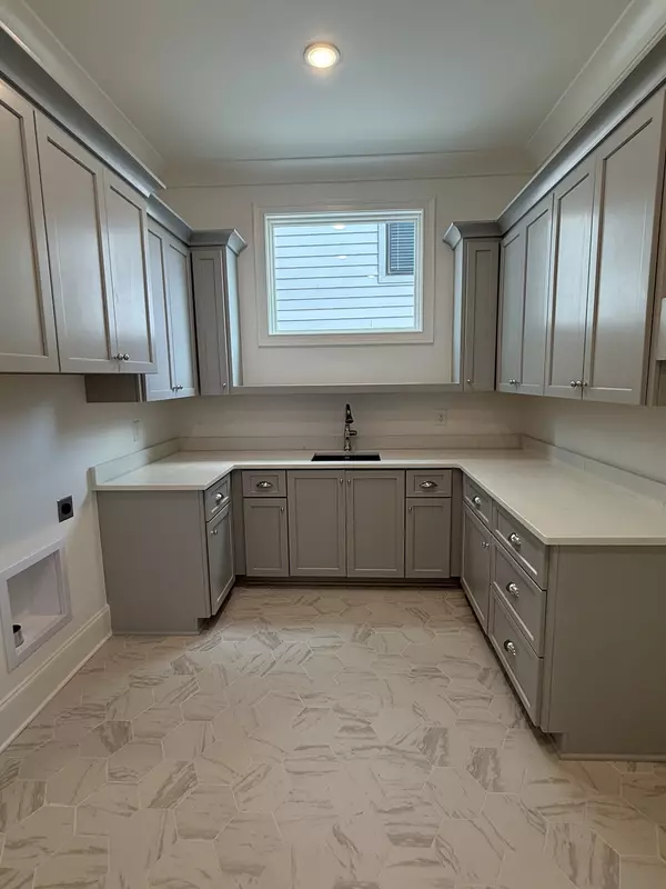 Franklin, TN 37064,8025 Southvale Blvd