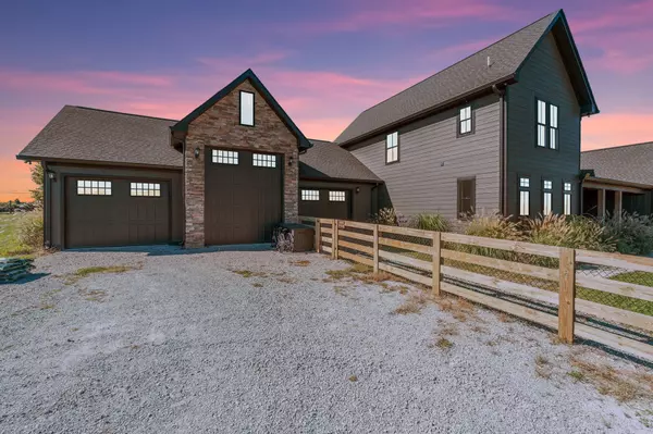 Hohenwald, TN 38462,128 Emma Ln