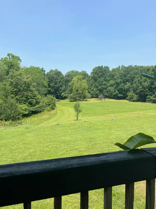 Mc Ewen, TN 37101,1971 Ridge Rd