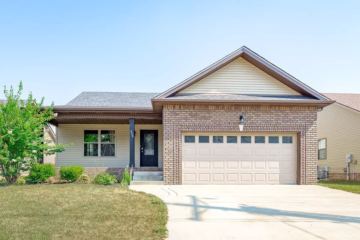 Oak Grove, KY 42262,250 Azalea Dr